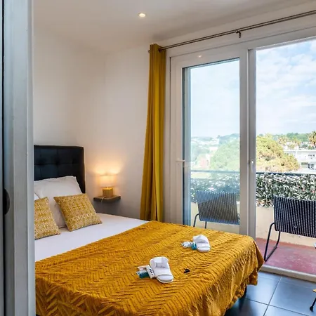 Apartment With Balcony With Vue *